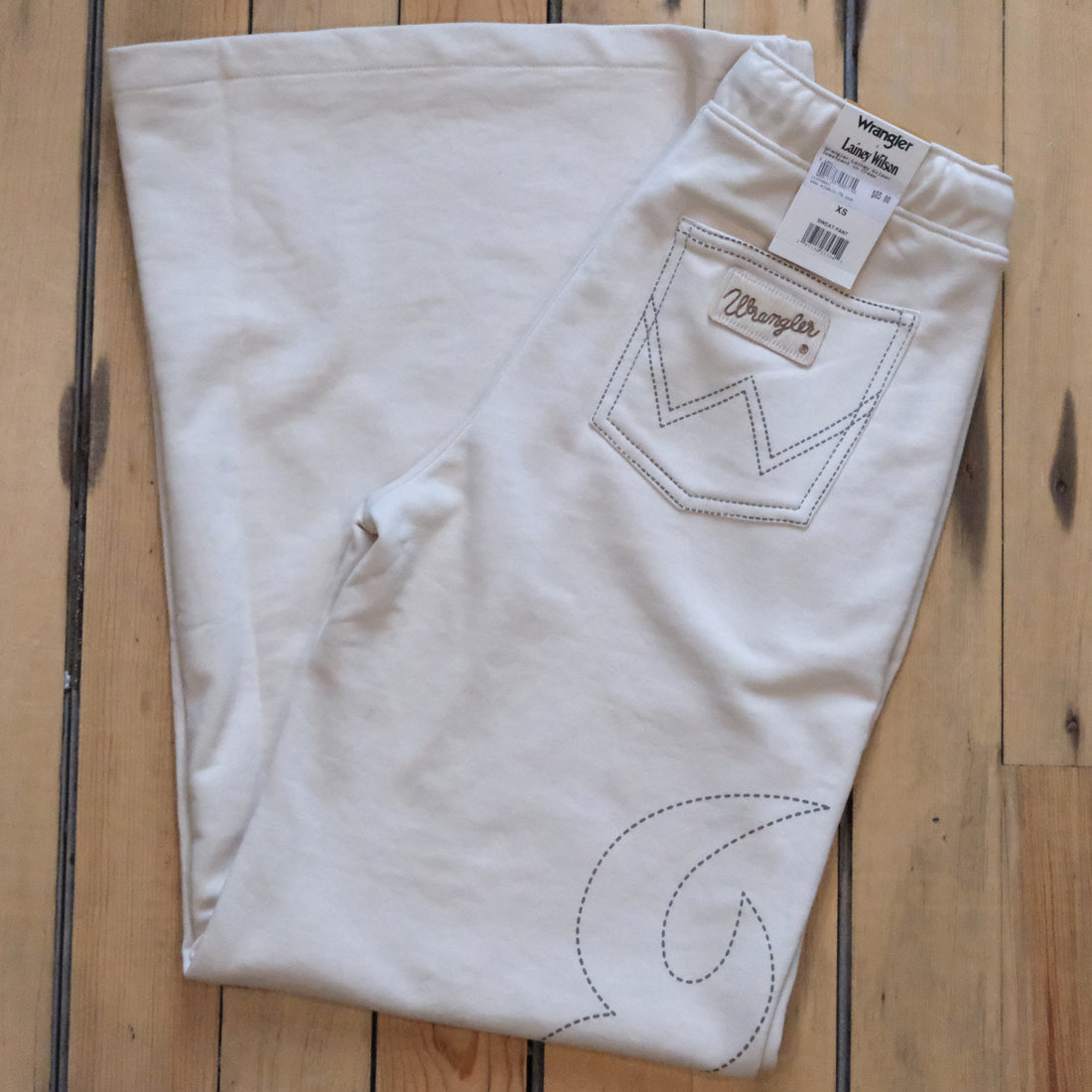 Wrangler X Lainey Wilson Ladies Cowboy Sweatpants Cream