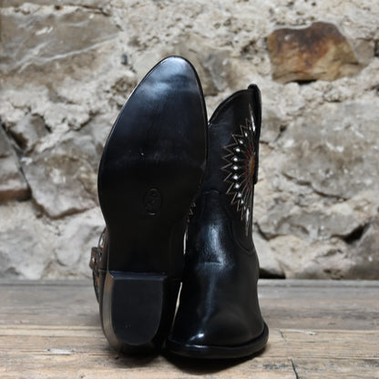 View of Stallion Ladies 9&quot; peewee boot with moonburst inlay, narrow round toe, and 2&quot; heel