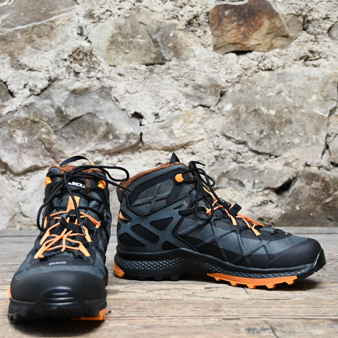 AKU Rocket MID DFS GTX in Black/Orange