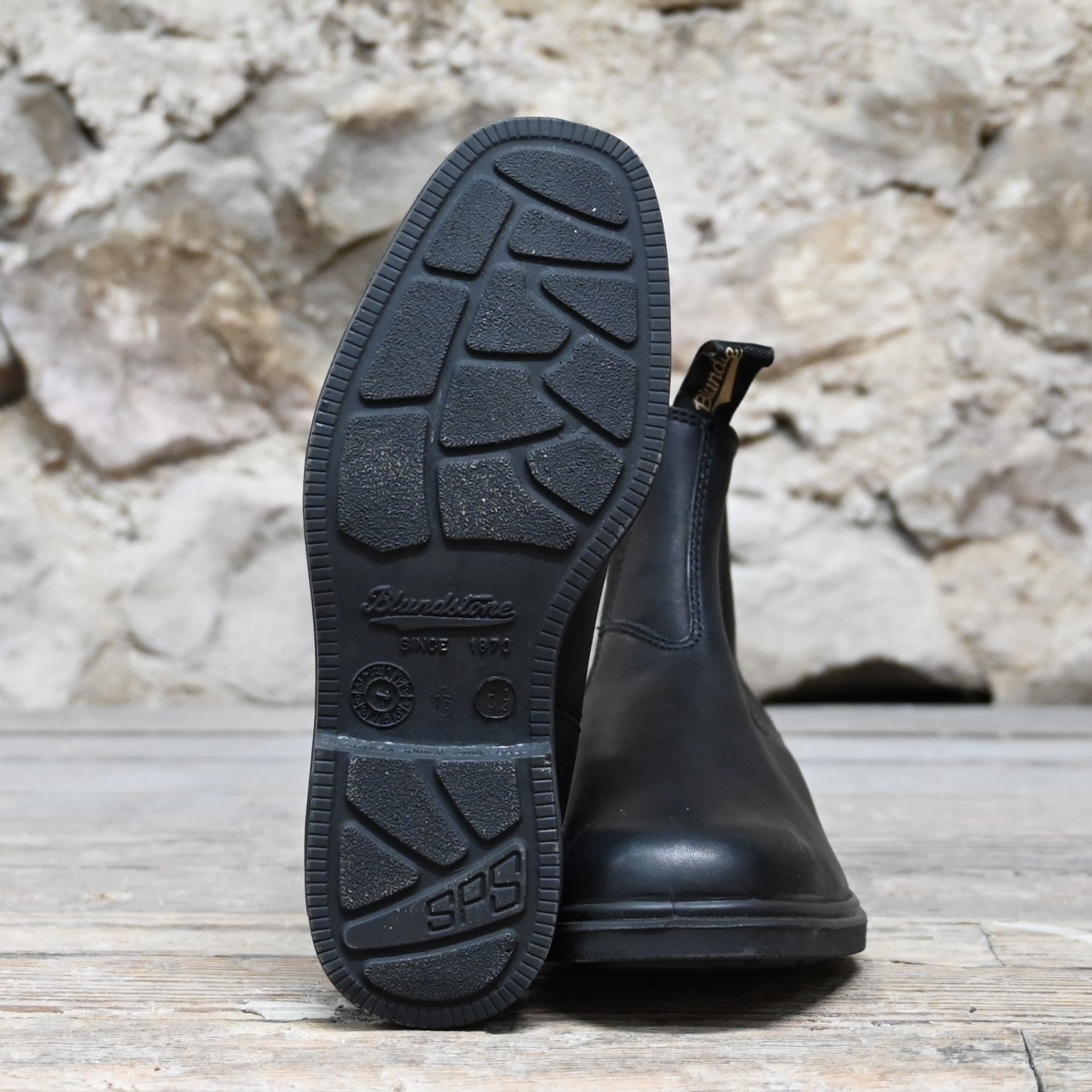 Blundstone Men's Slip On Dress Boot – Premium Black Leather