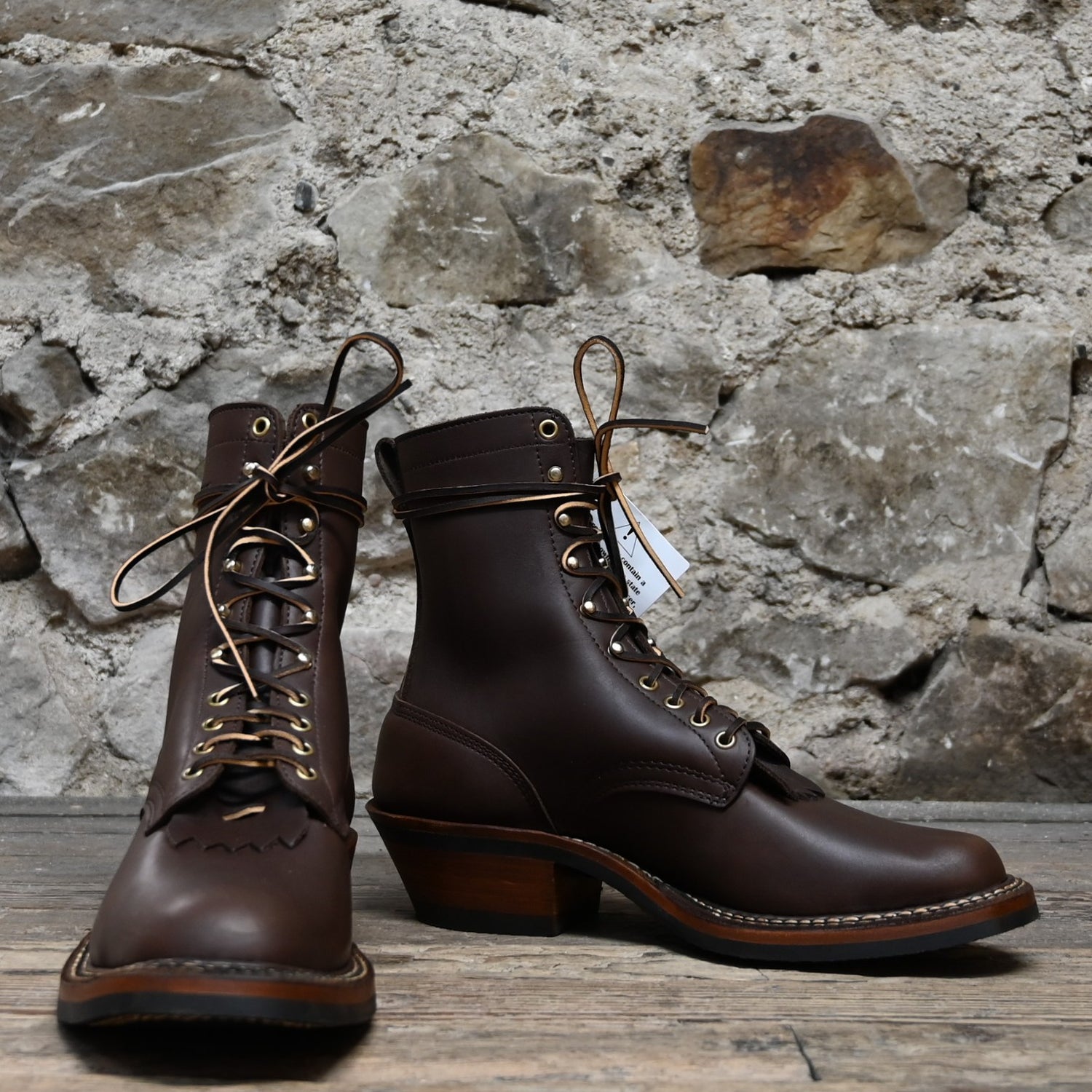 View of White’s 8″ brown Original Packer boot with round toe and Vibram 700 sole