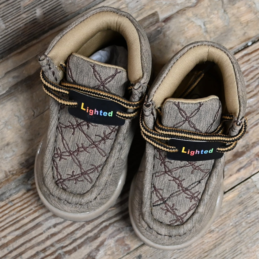 Twister Jackson toddler TN shoes in light grey with barbed wire design and light-up sole