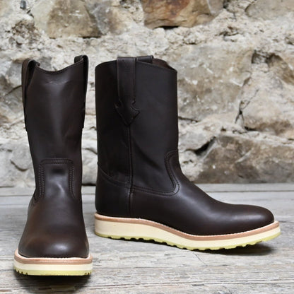 Nutted Calf Dark Brown Super Lettuce Picker view of front and side