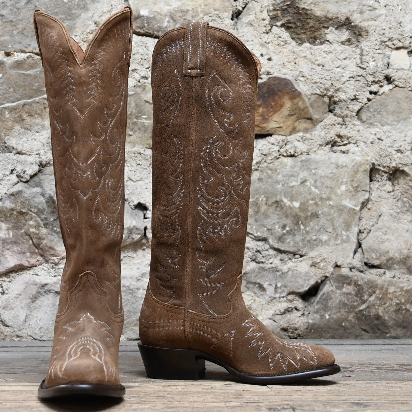 Hyer KINSLEY 16" – Dijon Waxy Suede with Retro Round Toe