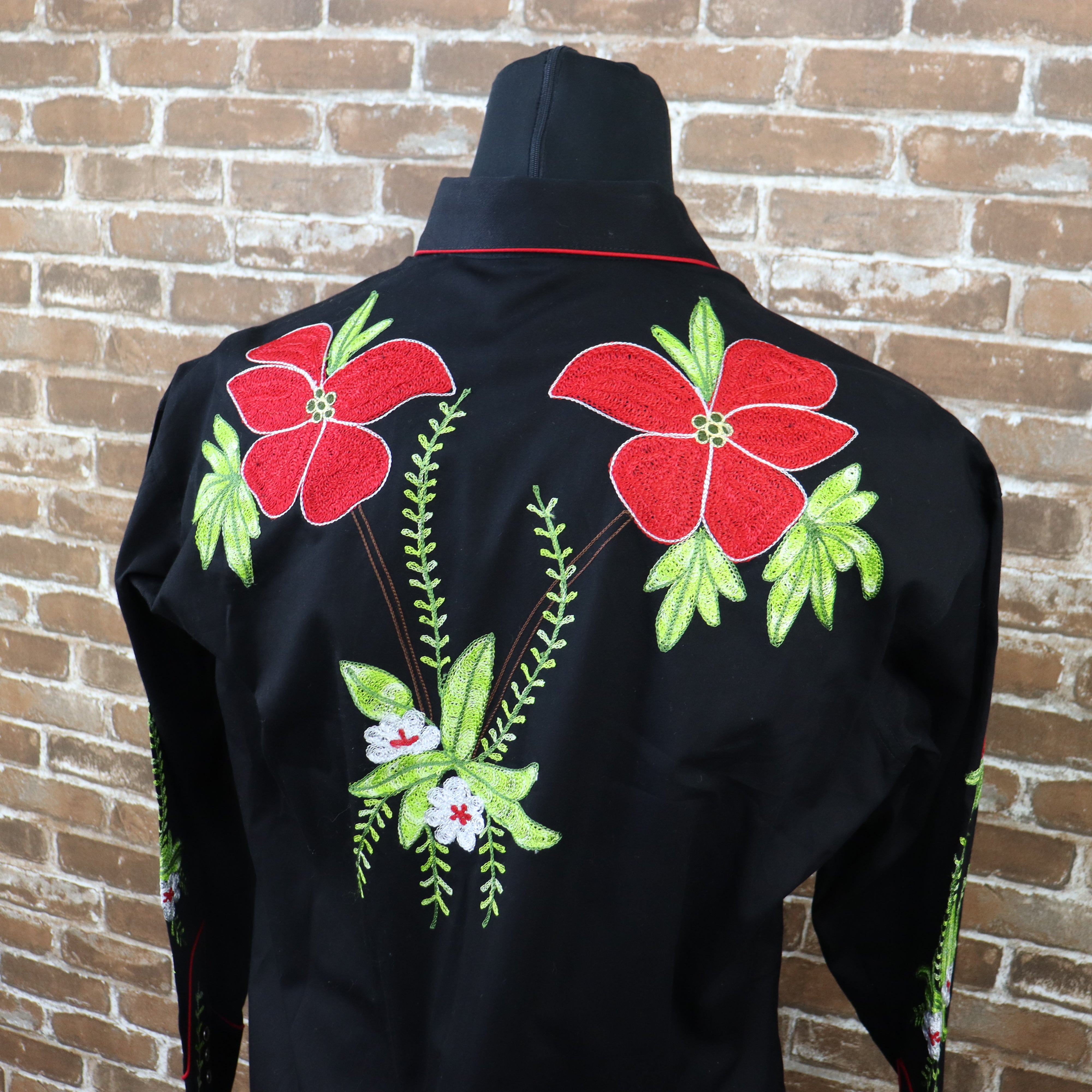 Rockmount – Black Vintage Hibiscus Floral Embroidered Western