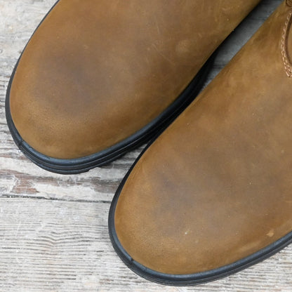 Blundstone Comfort Series V Cut boot in crazy brown leather with elastic sides and pull tabs