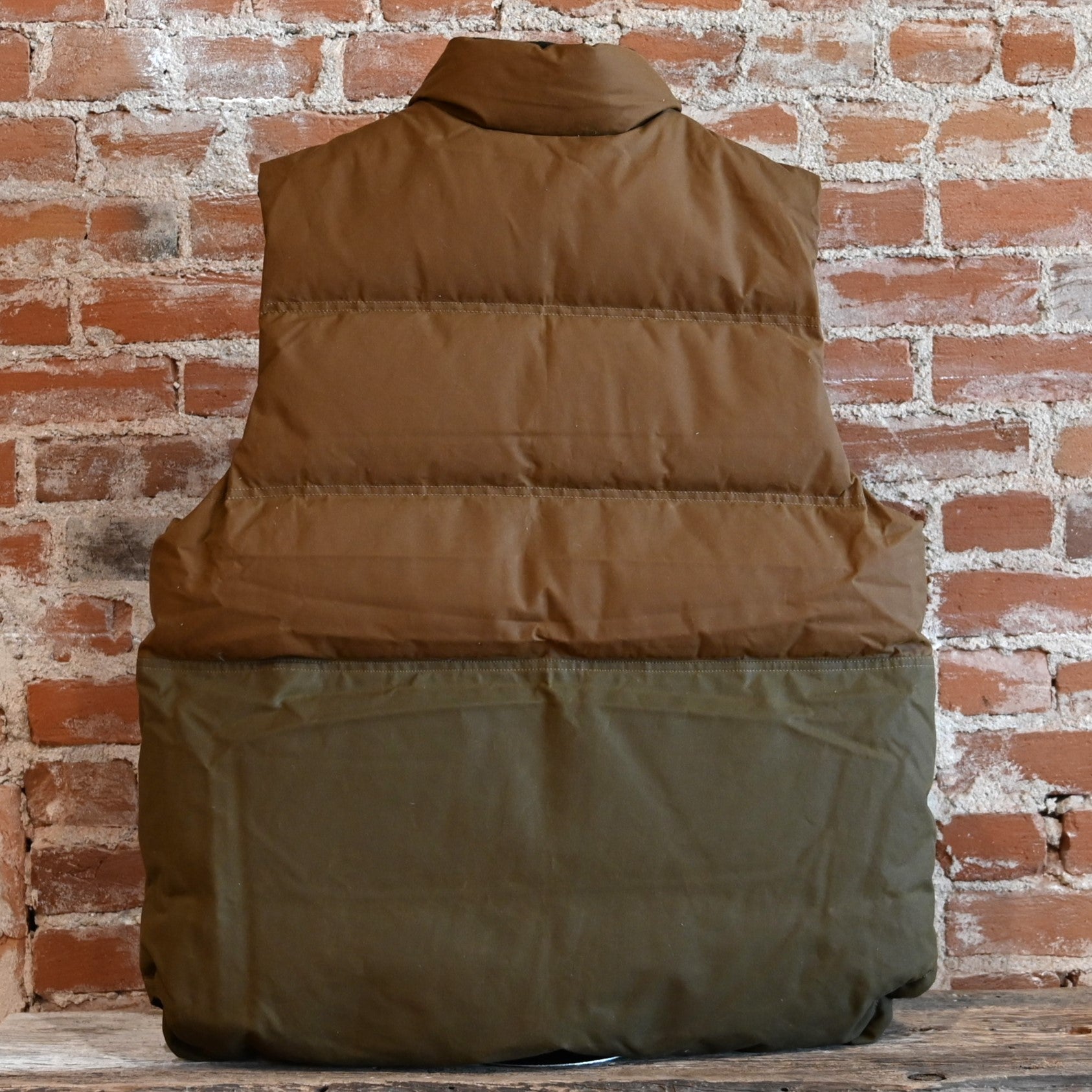 Filson Down Cruiser Vest – Dark Tan & Blue Coal – Atomic 79