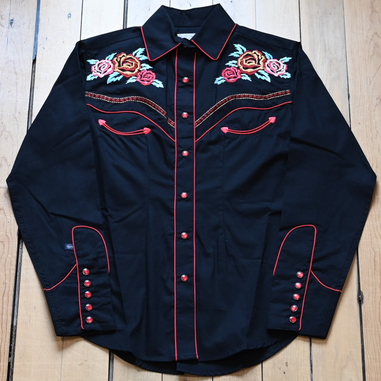 Rockmount ladies black Western shirt with floral rose embroidery and snap buttons