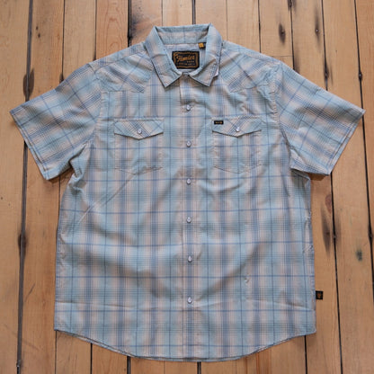 Howler Bros H-Bar-B Snapshirt in Prairie Plaid: Seafoam.