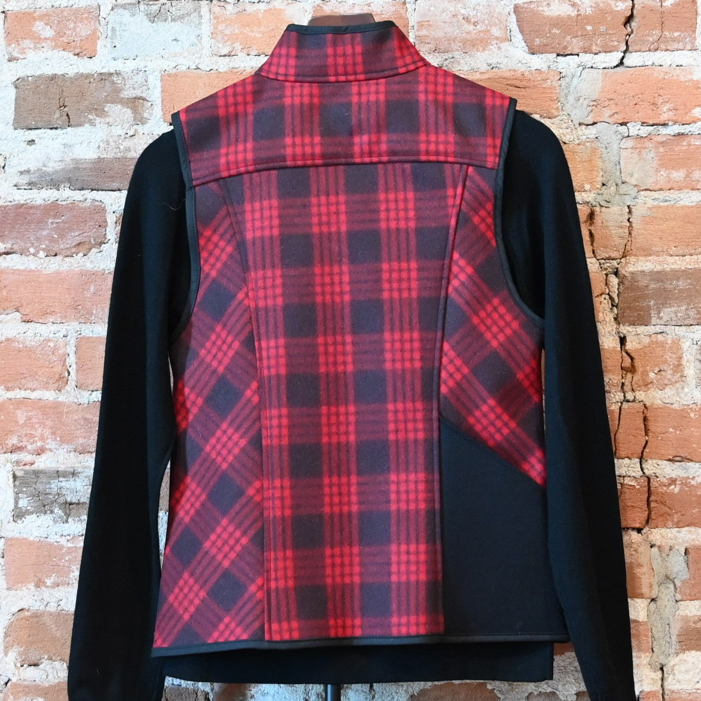 Stormy Kromer Ida Outfitter Vest Black Red Tartan front view