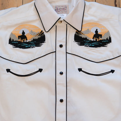 Rockmount Men’s Ivory Cowboy Sunset Embroidered Western Shirt