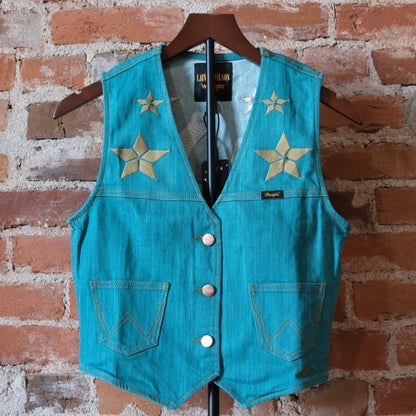 Wrangler x Lainey Wilson Turquoise Denim Vest in Turquoise