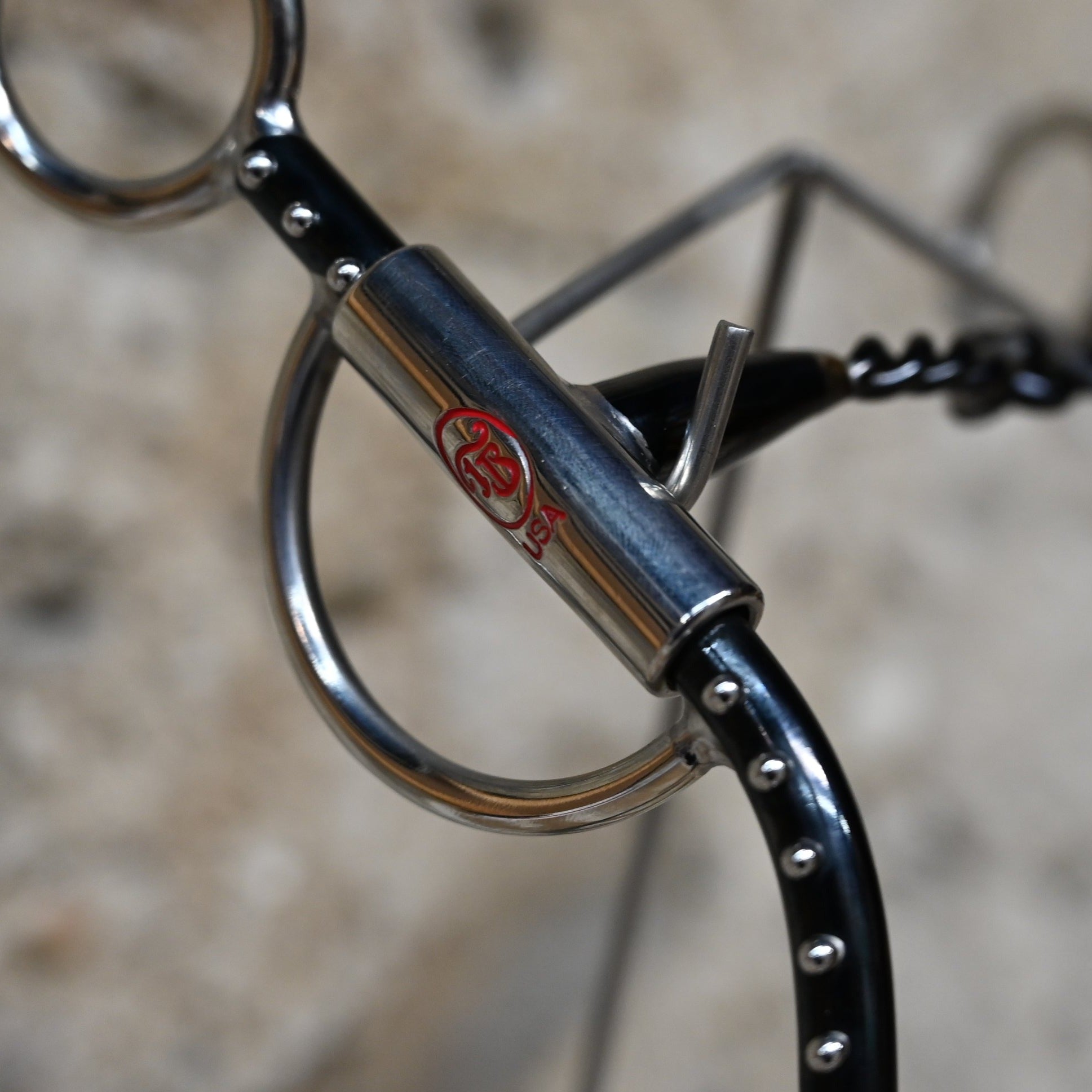 Tom Balding Short Shank Half and Half view of close up