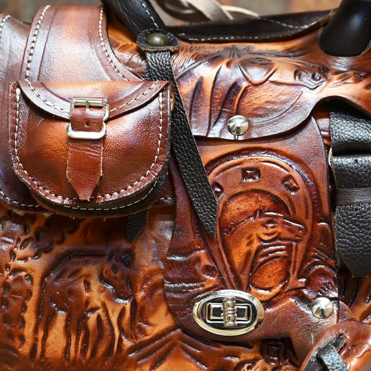 SouthBay Leather Saddle Purse