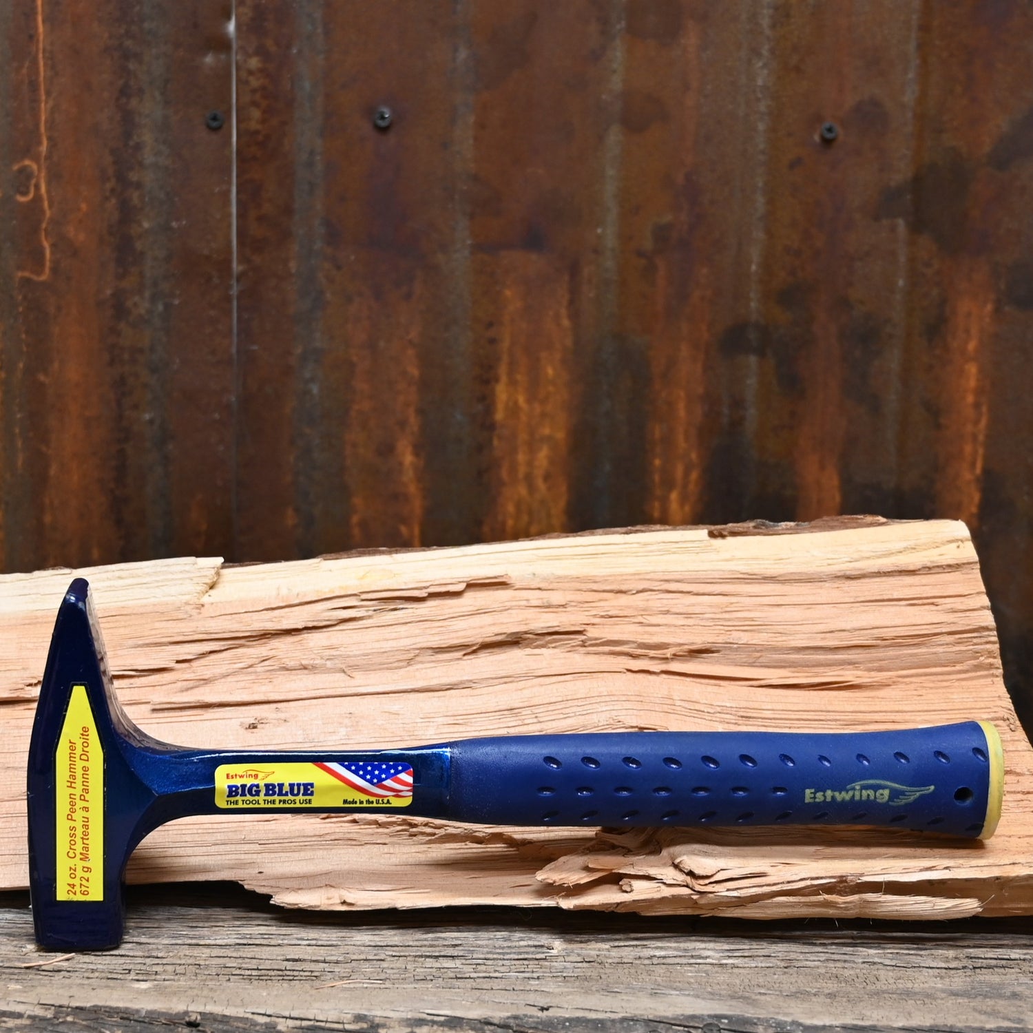 Estwing Big Blue 24 oz cross peen hammer forged steel with shock-reduction grip