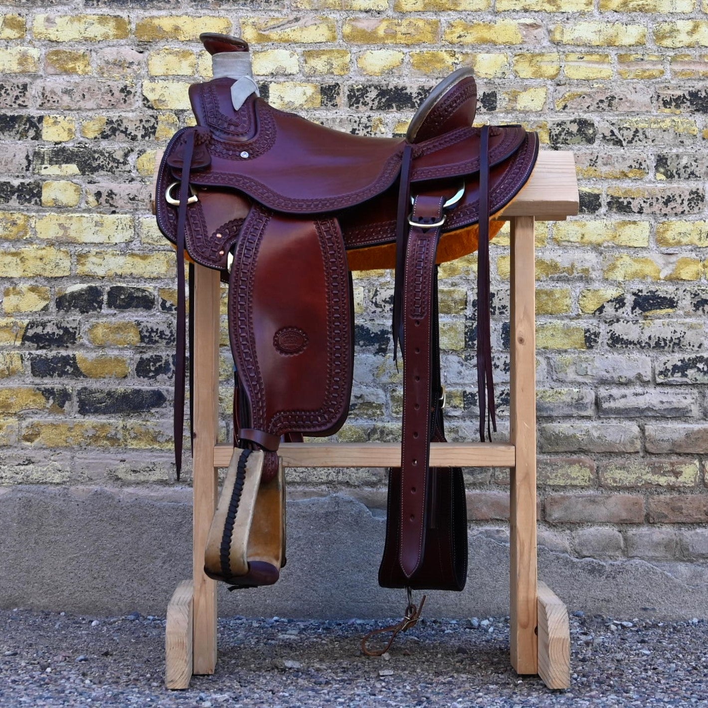 View of Billy Cook 15½&quot; Arbuckle Wade Saddle with waffle border tooling and 7/8 in-skirt rigging