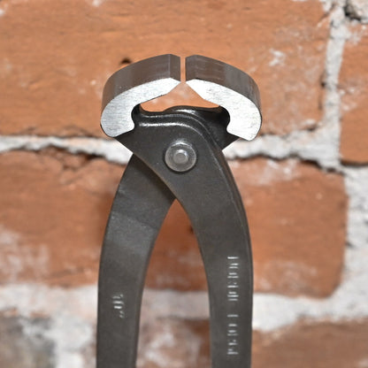 10&quot; End Cutting Fab Construction Nipper view of close up