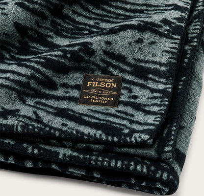 Filson cotton blanket balsam green marshlands woven pattern 100% cotton throw
