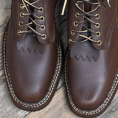 View of White’s 8″ brown Original Packer boot with round toe and Vibram 700 sole