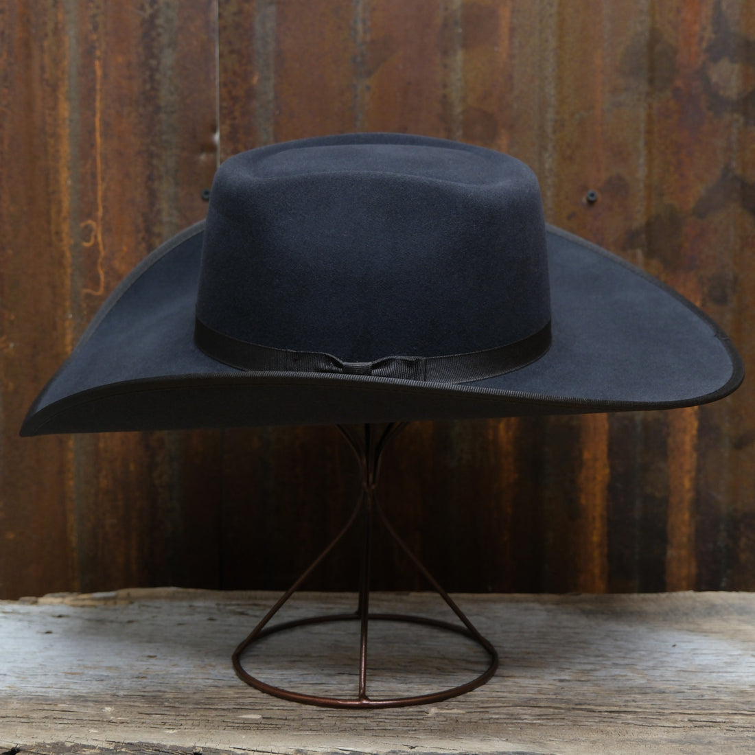 Serratelli 6X Catt6 Brick Shovel Bound Edge in Charcoal