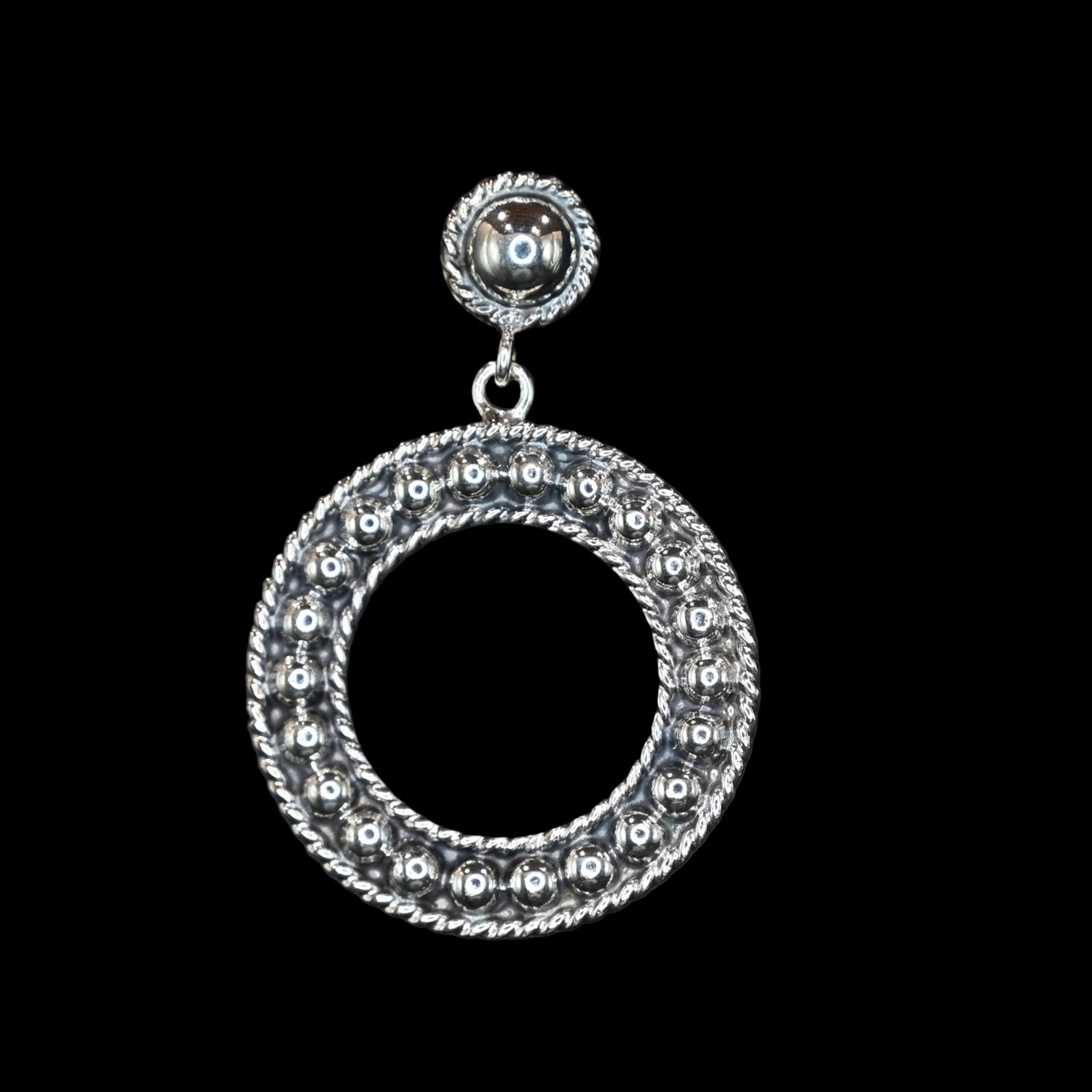 Vogt Silversmiths Makin’ the Rounds Blair Hoop sterling silver earrings with beadwork and rope edge