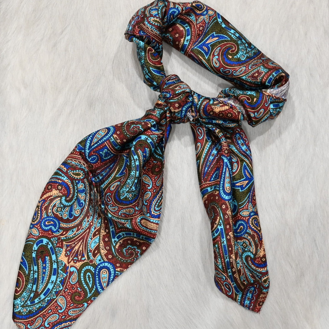 Schaefer burgundy blue olive paisley silk wild rag 35x35