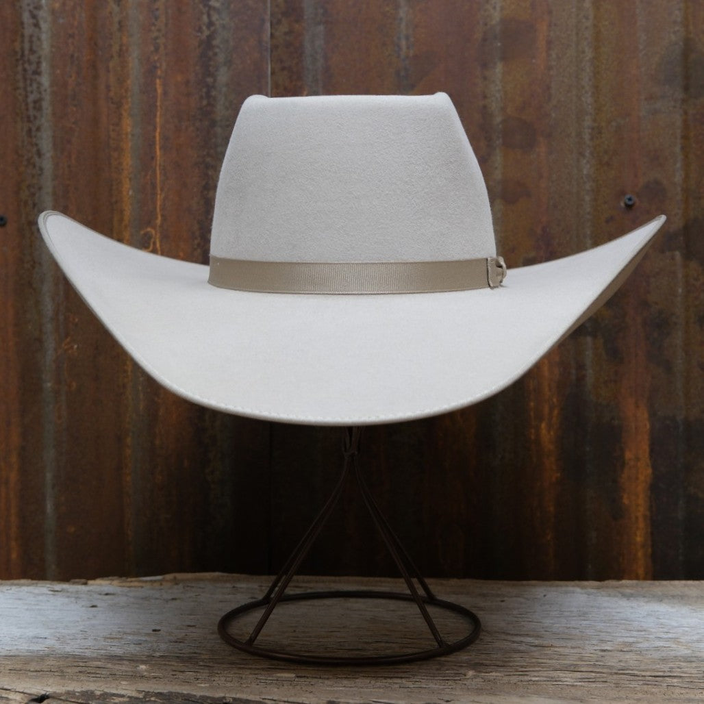 Serratelli 8X Silver Belly Silver Bullet Brick 4.25" Brim Bound Edge