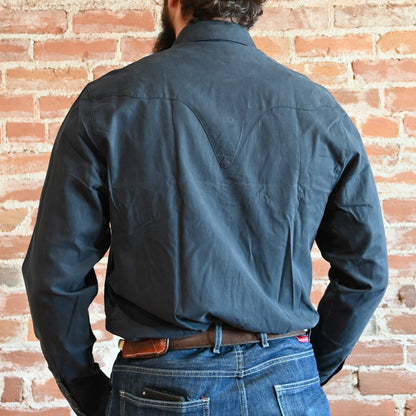 View of Schaefer men’s Jesse Western snap shirt with yoke detail and smile chest pockets
