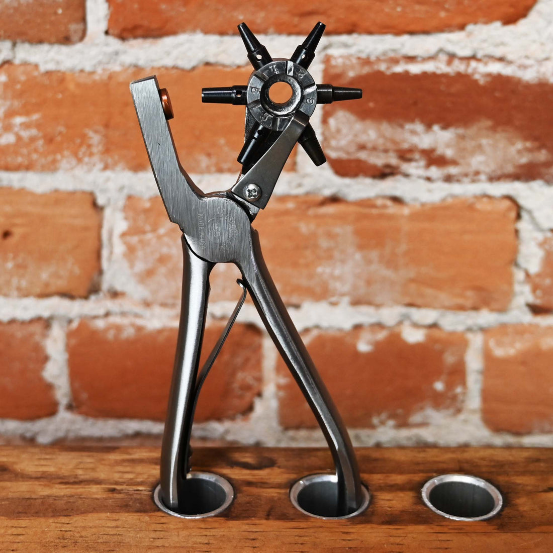 C.S. Osborne Revolving Punch 0-7