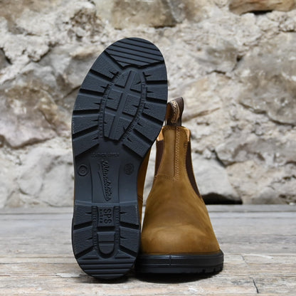 Blundstone Comfort Series V Cut boot in crazy brown leather with elastic sides and pull tabs