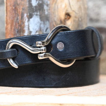 4 Loop w/ Nickel Pick view of close up of belt pick