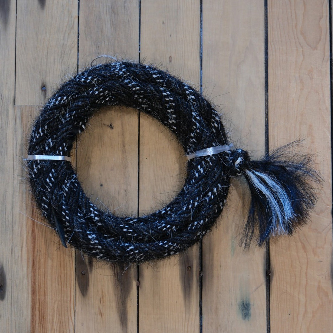 JT Silversmiths Mane Horse Hair Mecate 22 Feet  1/2 Diameter 6 Strand