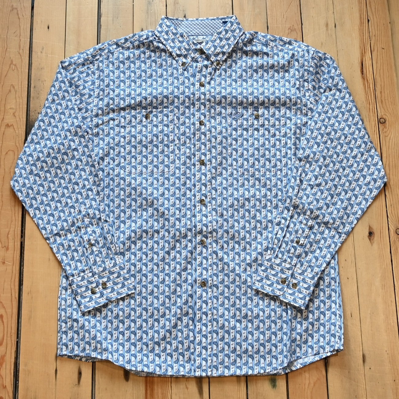 Wrangler George Strait baby blue paisley long sleeve button down shirt with two chest pockets