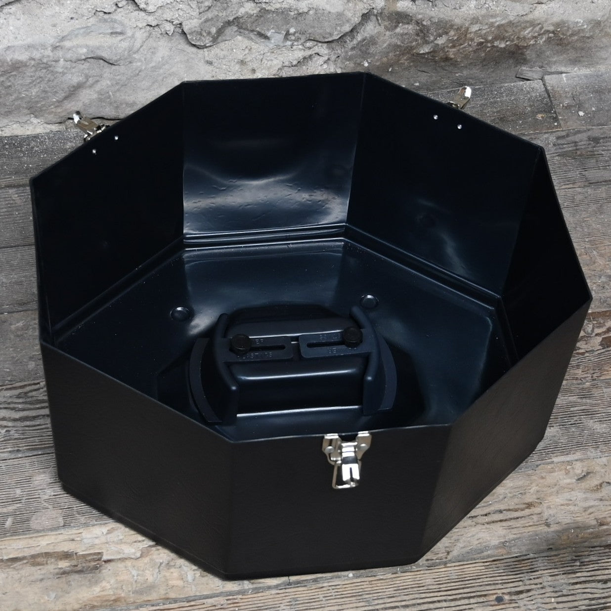 Hammer Plastics black double Western hat carrier with handle and secure latches