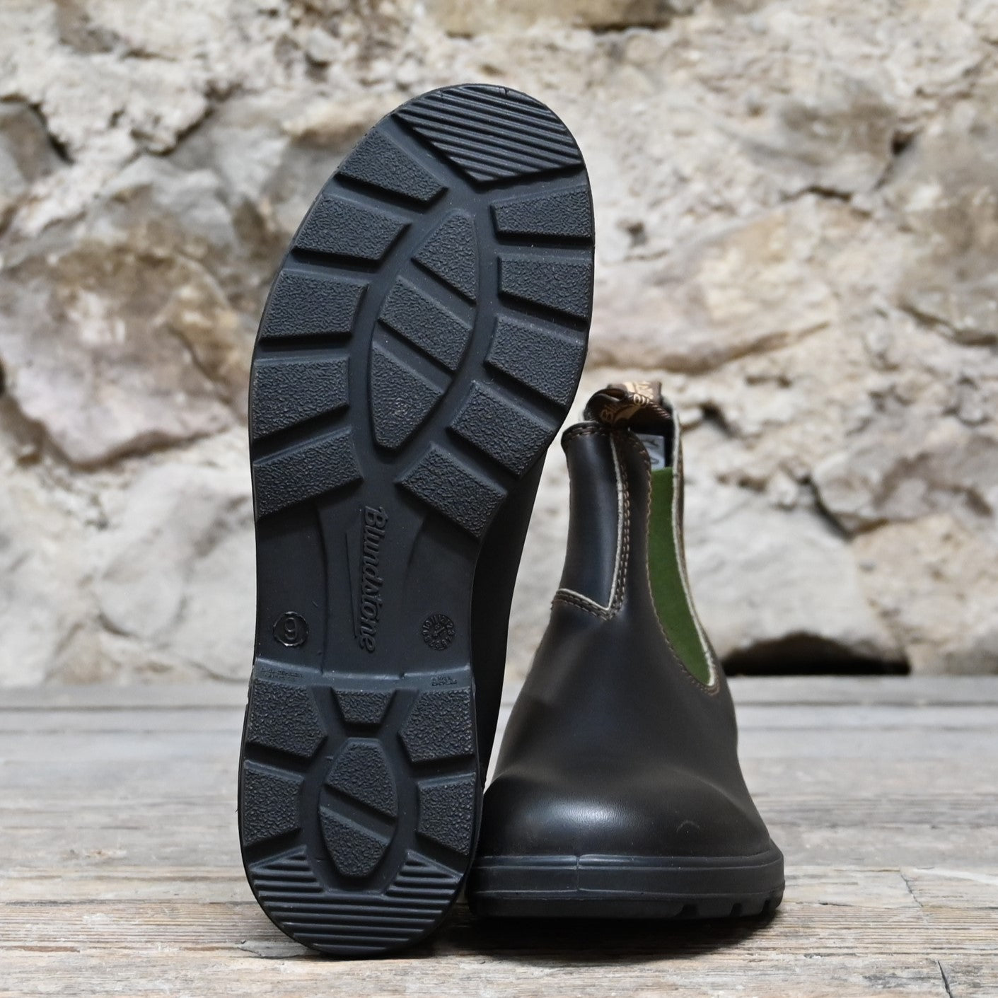 Blundstone Slip On Chelsea boot in stout brown leather with olive green elastic panels and pull tabs