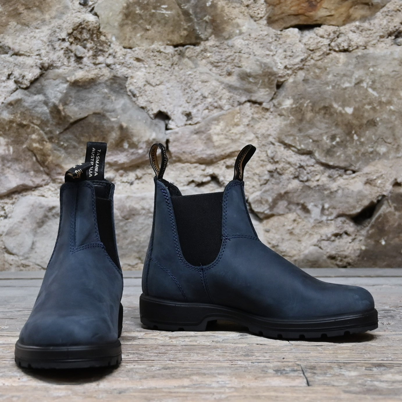 Blundstone Chelsea boots in blueberry leather with black elastic panels and pull-tabs