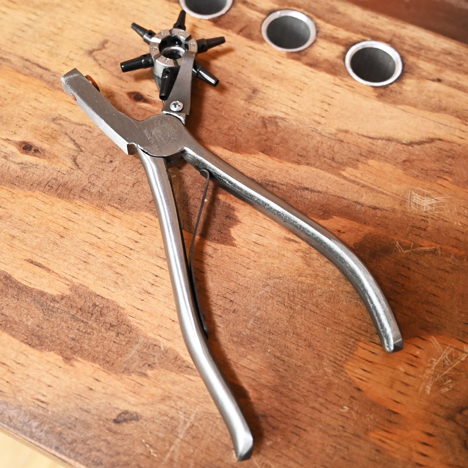 C.S. Osborne Revolving Punch 0-7