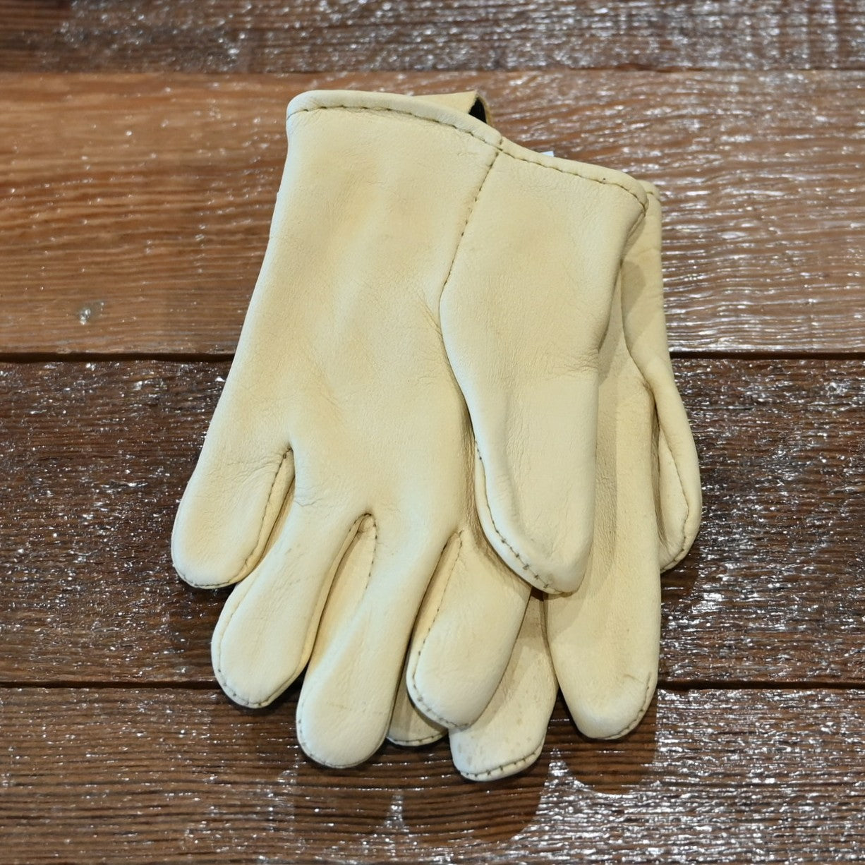 Geier Gloves children’s lightweight deerskin glove with elastic back
