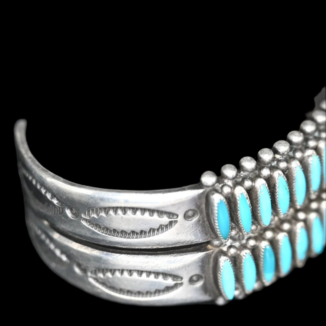 Vintage Turquoise Needlepoint Cuff view of closeup