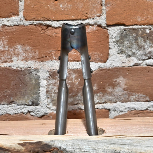 Universal Ranch Tool Ranch Tools – Hay Hooks, Shovels, Horse Gear – Atomic 79