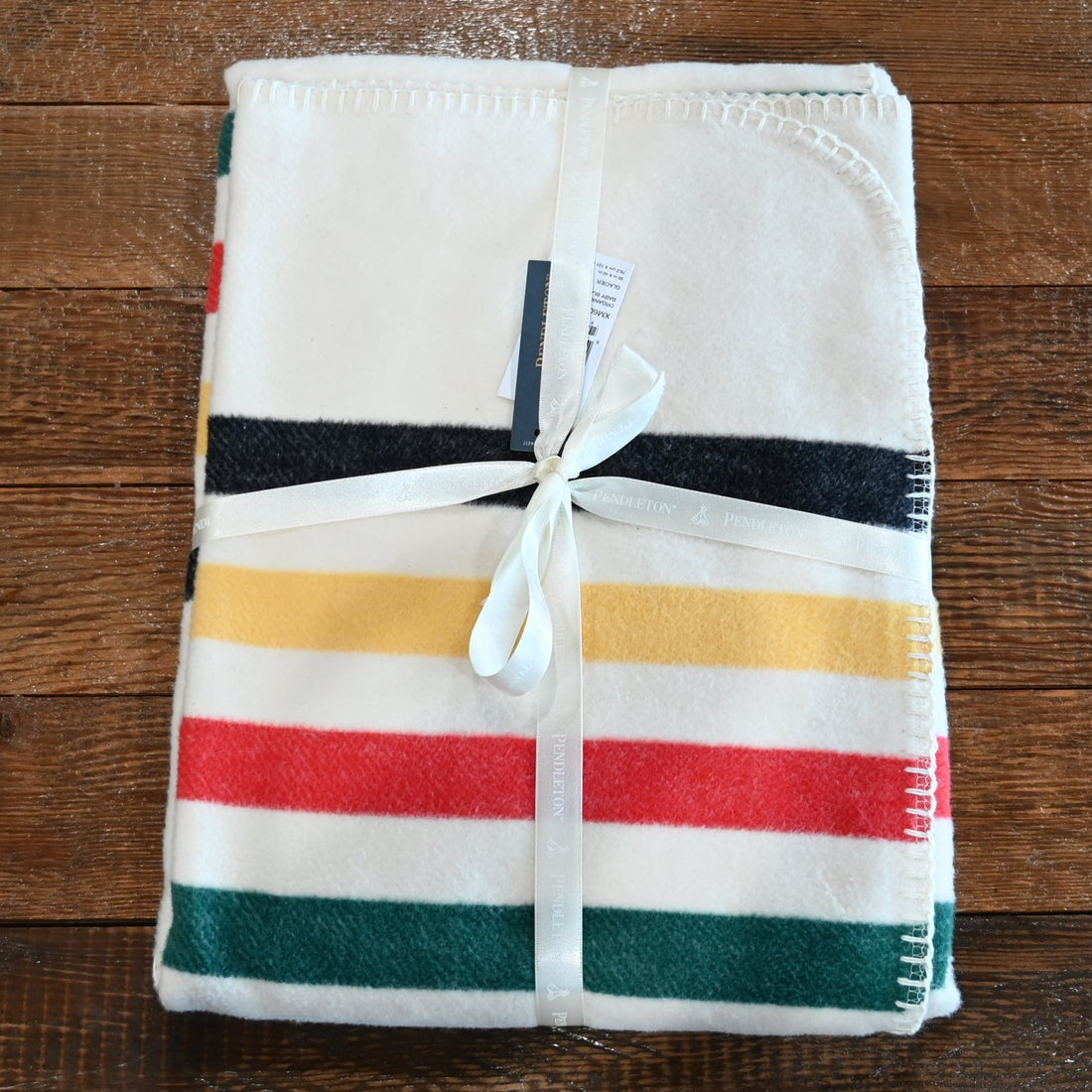 Pendleton – Organic Cotton Baby Blanket in Glacier Stripe