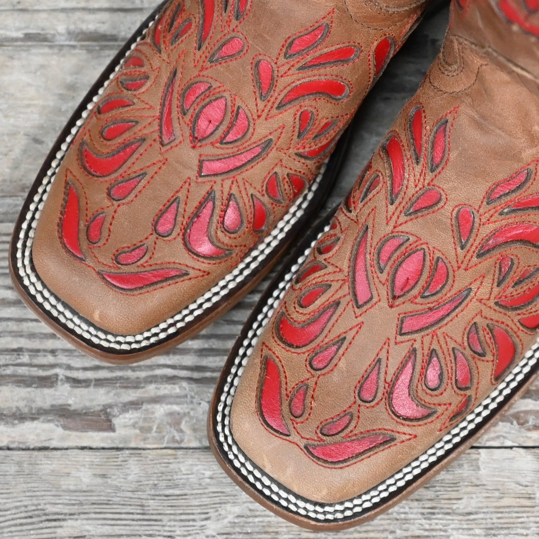View of Hondo 13&quot; cowboy boot in maple vintage leather with red inlays and wide square toe