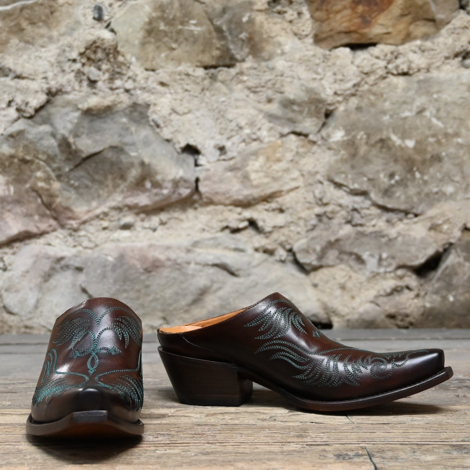 Lucchese ladies Western mule in burgundy leather with turquoise stitching and slide-on design