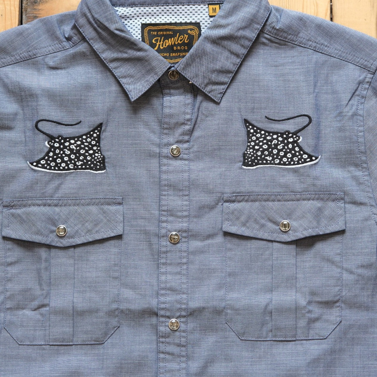 Howler Bros Gaucho Snapshirt - Patrolling Rays