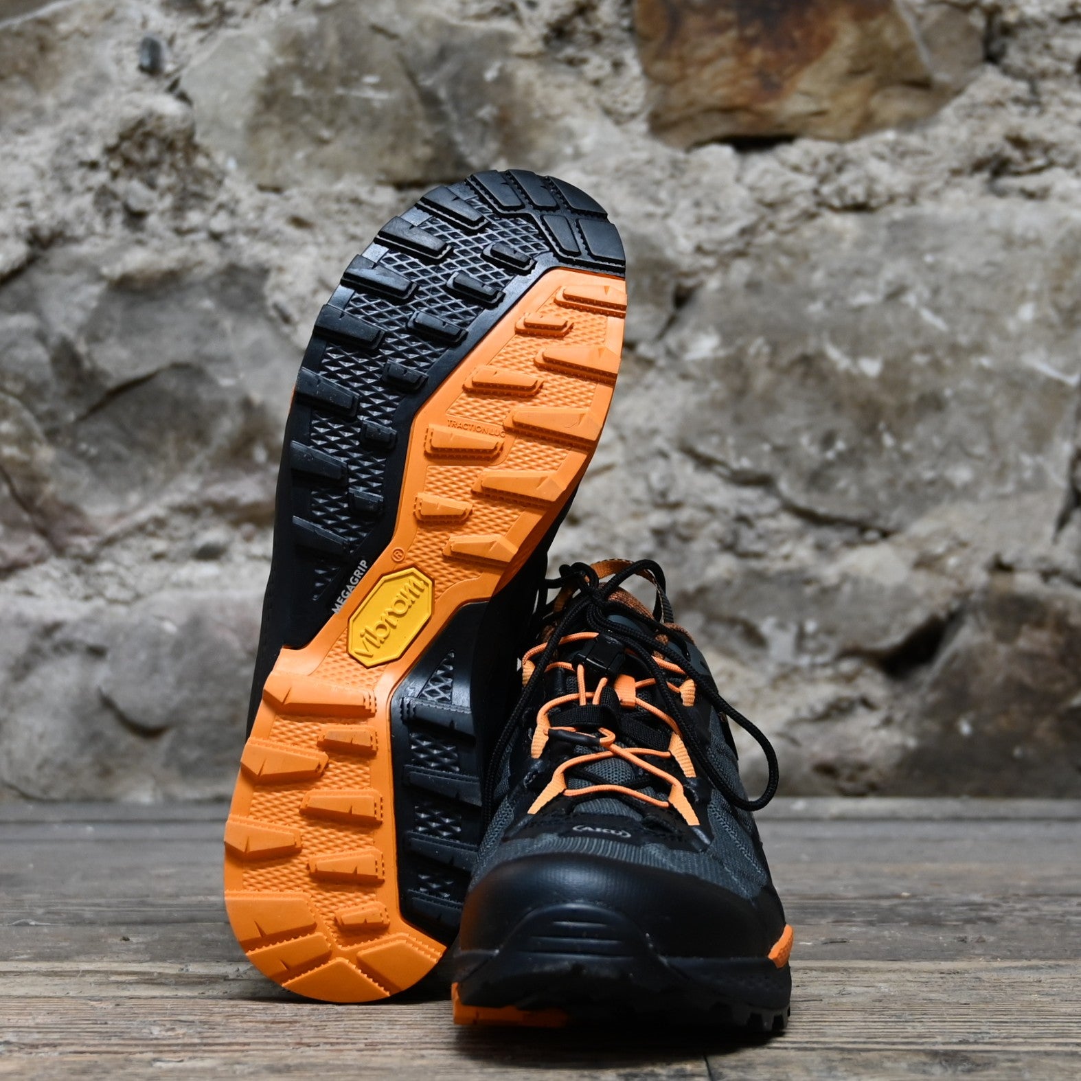 AKU Rocket DFS GTX in Black-Orange – Atomic 79