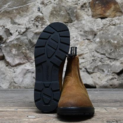 Blundstone Ladies Originals Chelsea boots in suede tobacco with elastic side panels and pull tabs