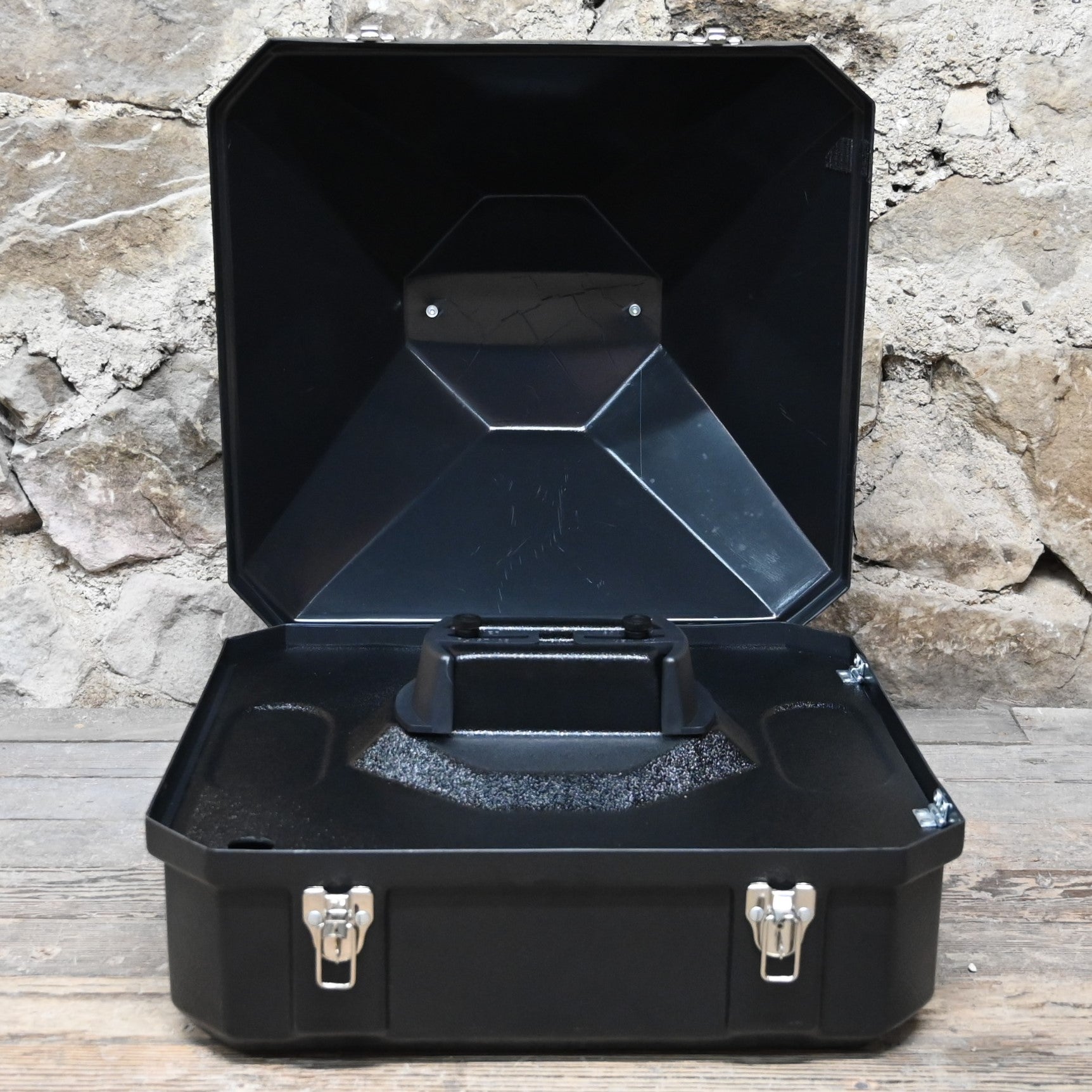 Hat Cans & Rope Bags – Rodeo Travel Gear | Atomic 79