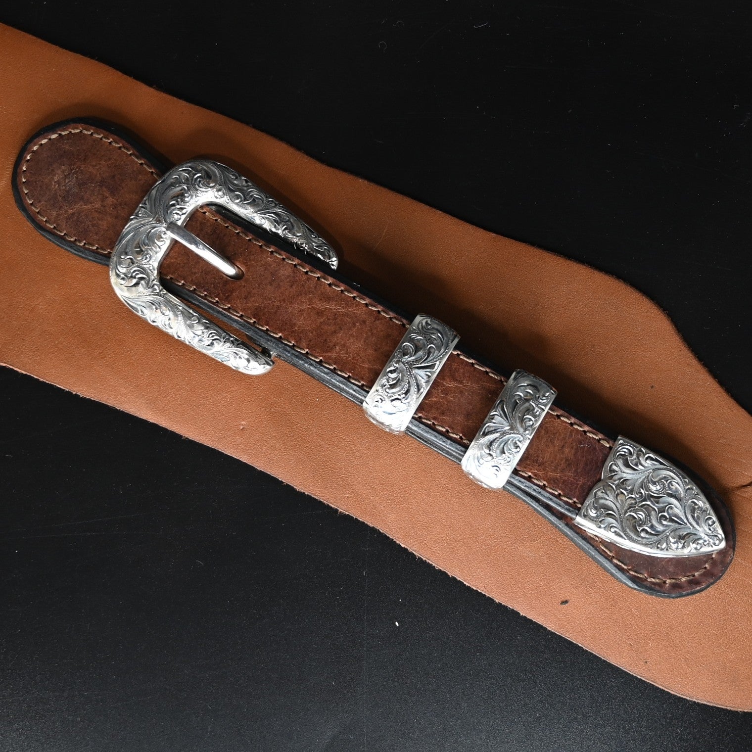 Y【最高級】Native Americans CHUT VOGT Belt Vogt Silversmiths The ENGRAVED NEW YORKER-Bkt 1 Inch – Atomic 79