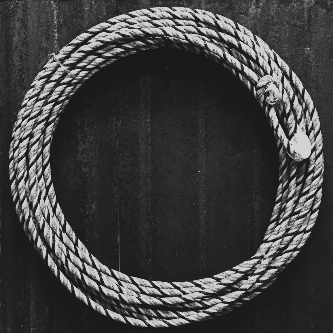 310 Ranch Life Surprise Me waxed cotton ranch rope 5-strand 5⁄16″ with assorted colors