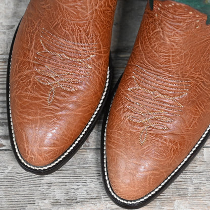 View of Hondo 14&quot; cowboy boot with green volcano top, habana shoulder vamp, and tight round toe